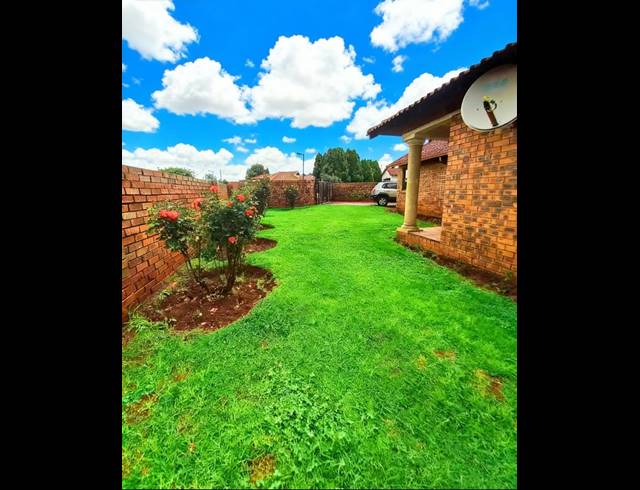 3 BEDROOM HOUSE FOR SALE IN ZAKARIYYA PARK